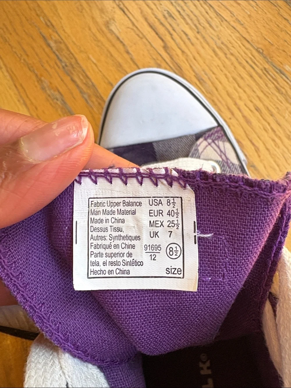 Airwalk Purple Plaid High-Top Sneakers with White Soles Size 8.5